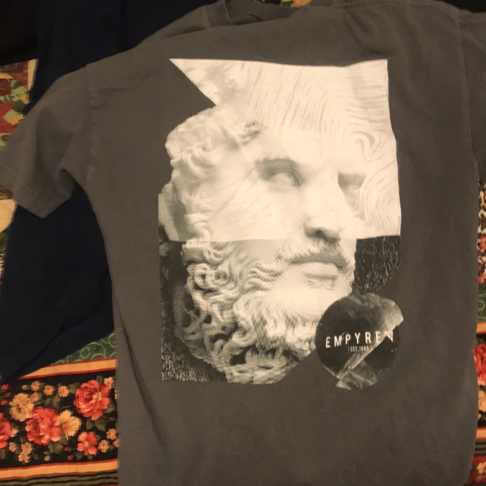 Empyre tee